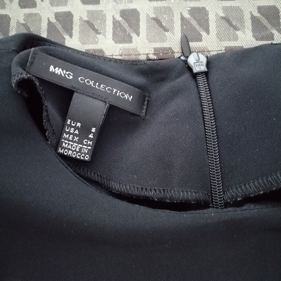 Black top - Picture 4 of 4